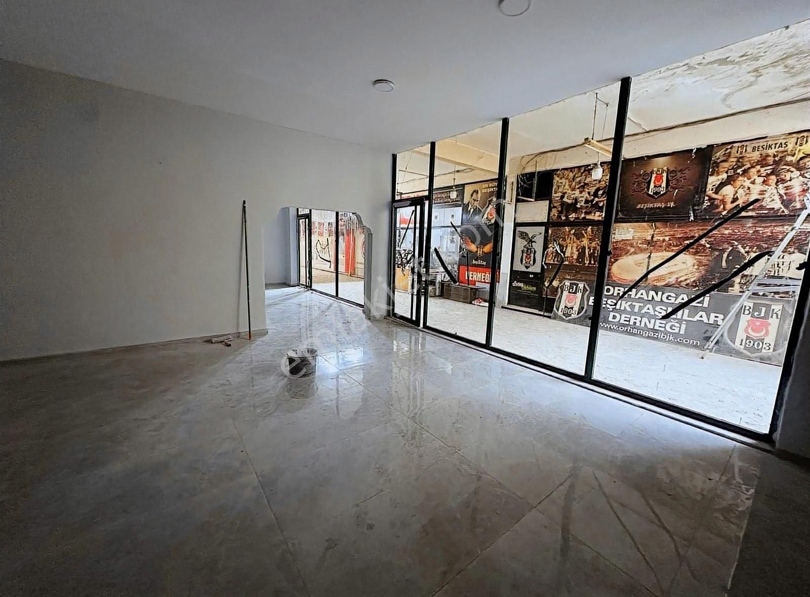 Bursa Emlak Alem-i Çarşı Merkezinde 70 M2 Acil Satılık Dükkan - Görsel 7