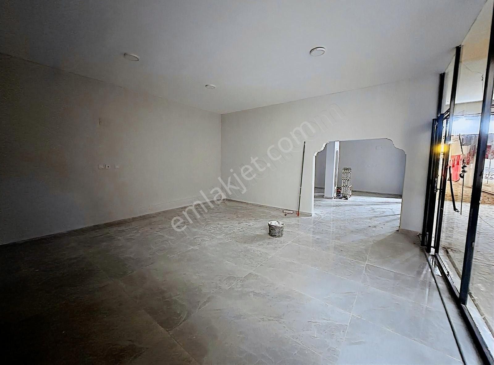 Bursa Emlak Alem-i Çarşı Merkezinde 70 M2 Acil Satılık Dükkan - Görsel 13