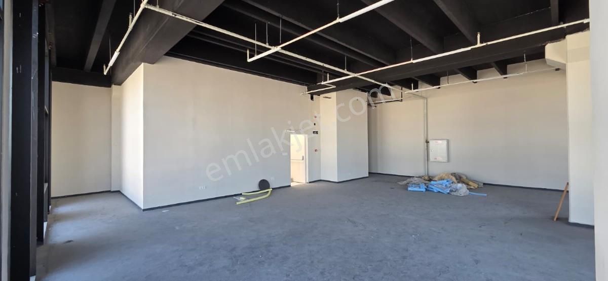 Havalimanı Ve Fuar Aksında 290m2 Showroom & İmalathane - Görsel 10