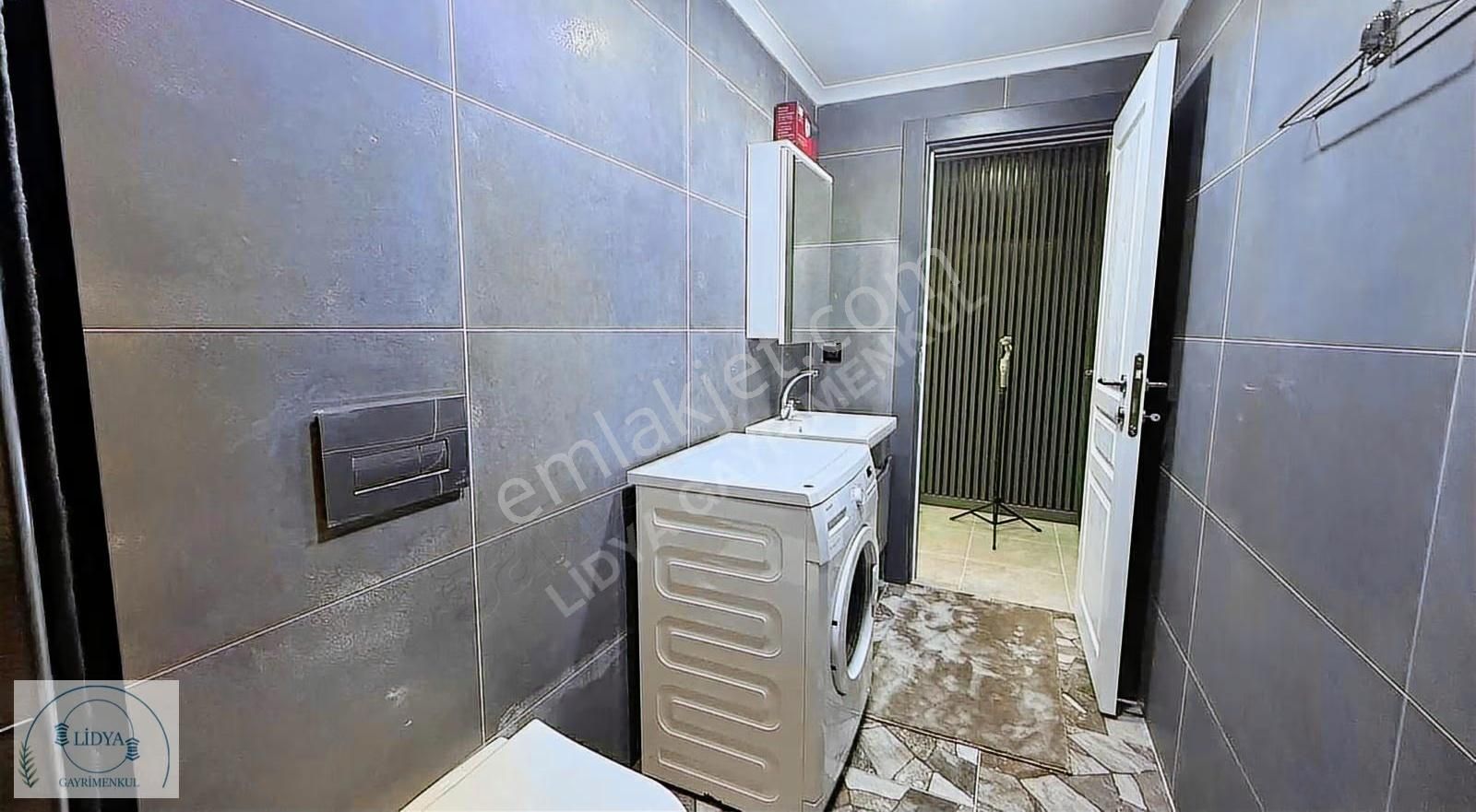 Modern Konsept! Metro 10 Dk Otoparklı Sıfır Eşyalı Arakat 1+1 - Görsel 18