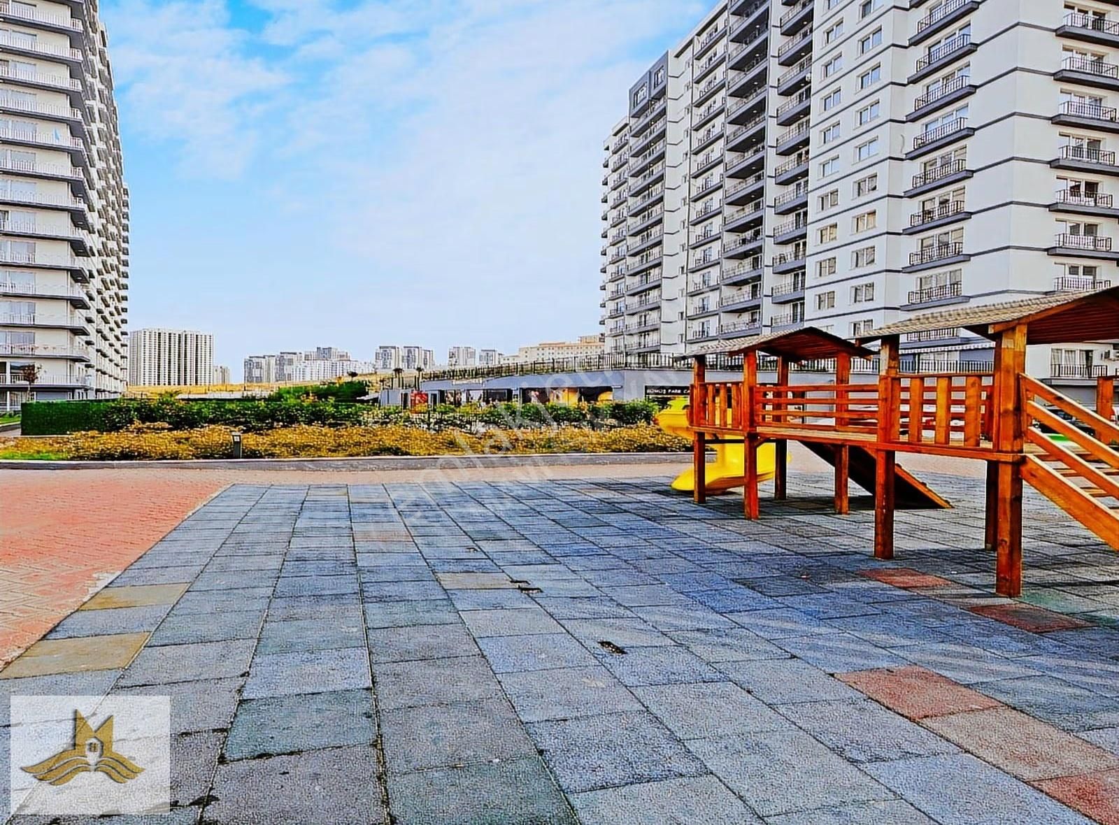 Havuzlu Lüks Site İçerisinde E5'e Yakın 1+1 Satılık Daire ! - Görsel 5