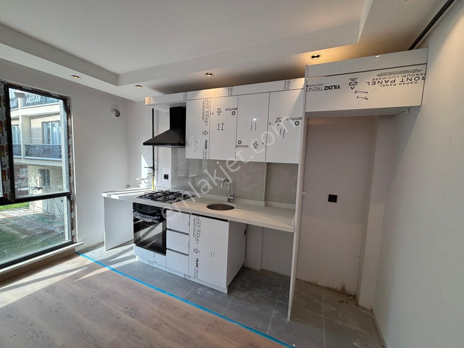 **eryıldız İnşaat'tan**hükümet Konağı Yanı Çarşı İçinde İskanlı K.otoparklı Ultra Lüks 1+1** - Görsel 10