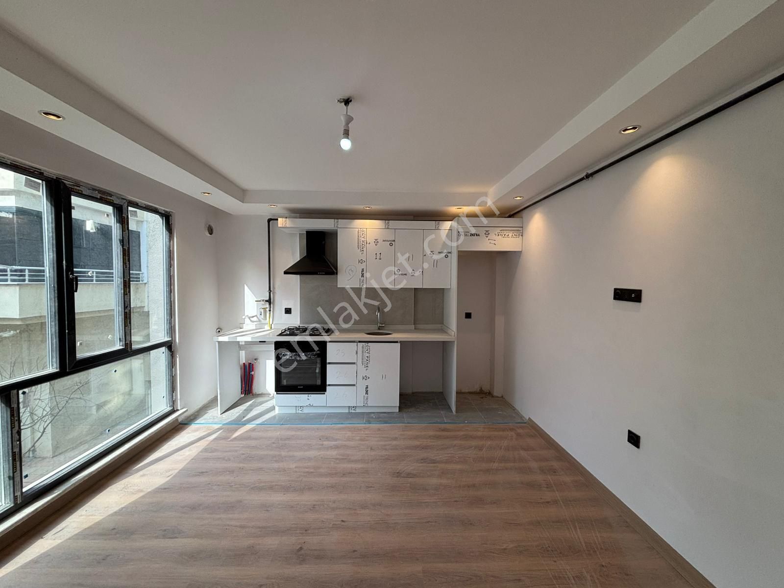 **eryıldız İnşaat'tan**hükümet Konağı Yanı Çarşı İçinde İskanlı K.otoparklı Ultra Lüks 1+1** - Görsel 5