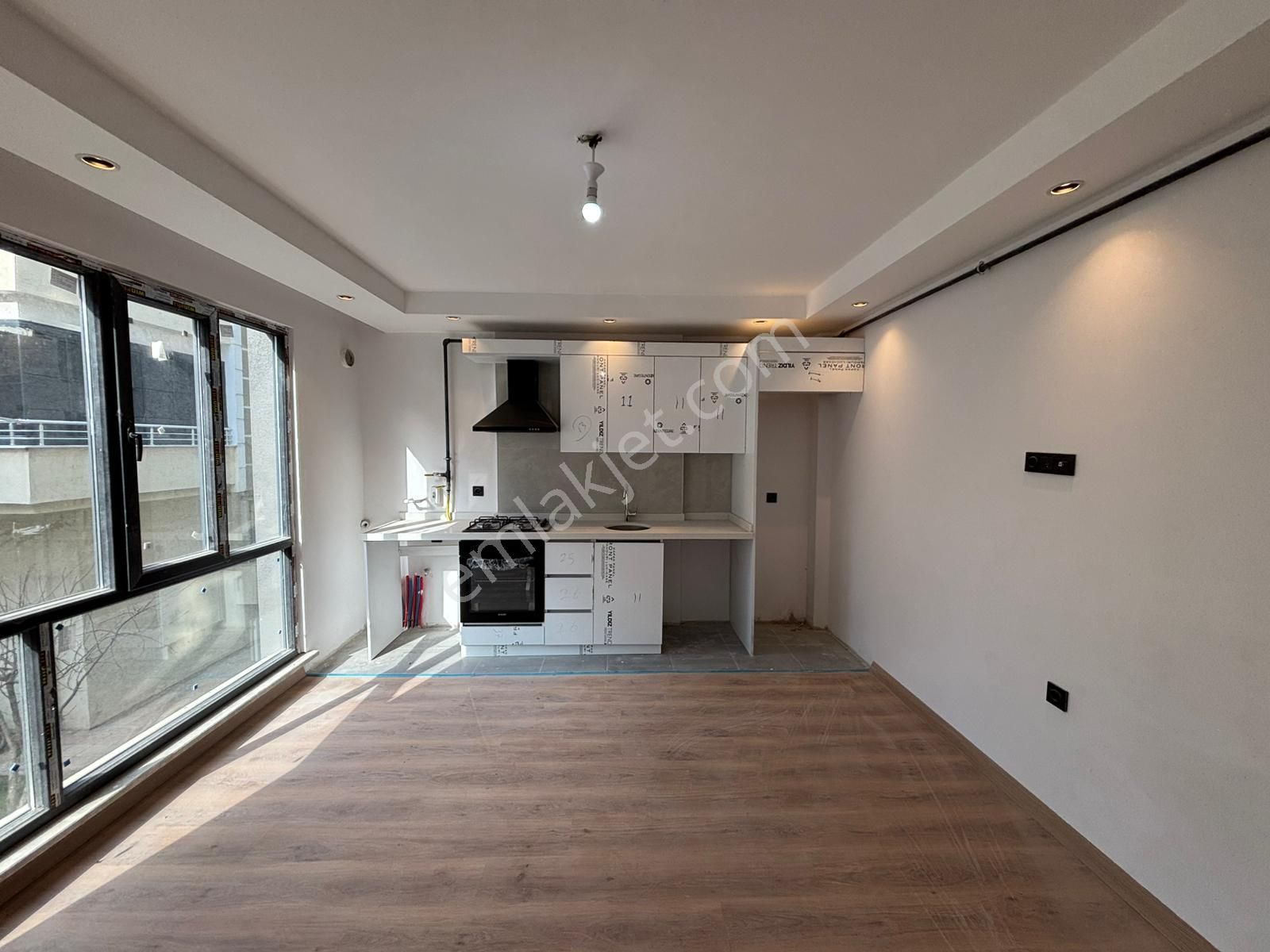 **eryıldız İnşaat'tan**hükümet Konağı Yanı Çarşı İçinde İskanlı K.otoparklı Ultra Lüks 1+1** - Görsel 9