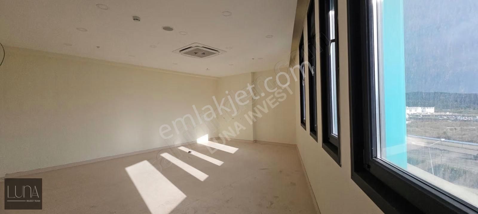 Pendik Turkuaz İş Merkezi'nde Kiralık 190 M² Ofis - Görsel 33