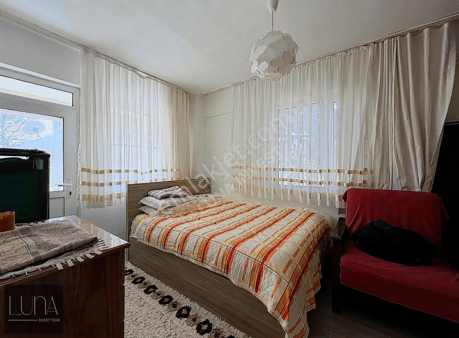Kınaydan Gül Evler Limanüstünde Bakımlı Krediye Uygun Villa - Görsel 24