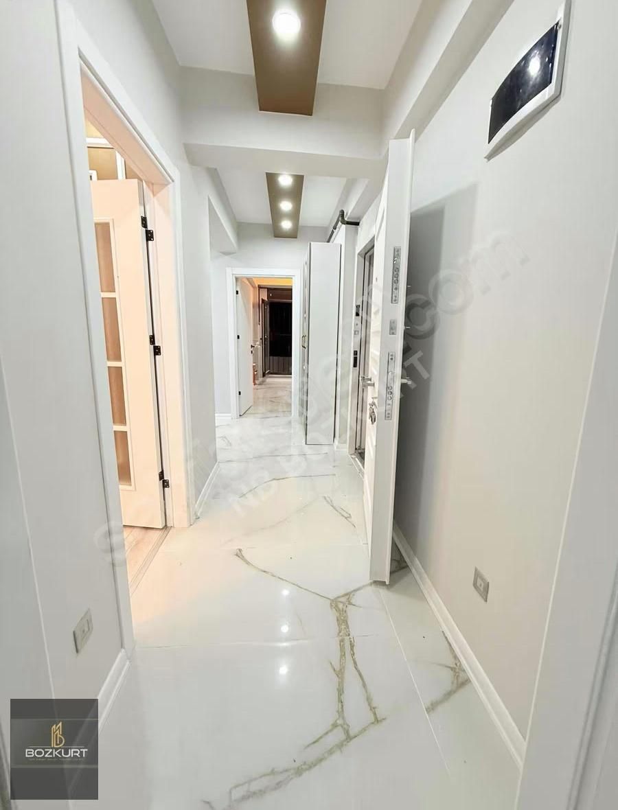 Kapaklı'da Satılık 2+1 Giriş Daire, 71m², Yatırıma Uygun! - Görsel 3