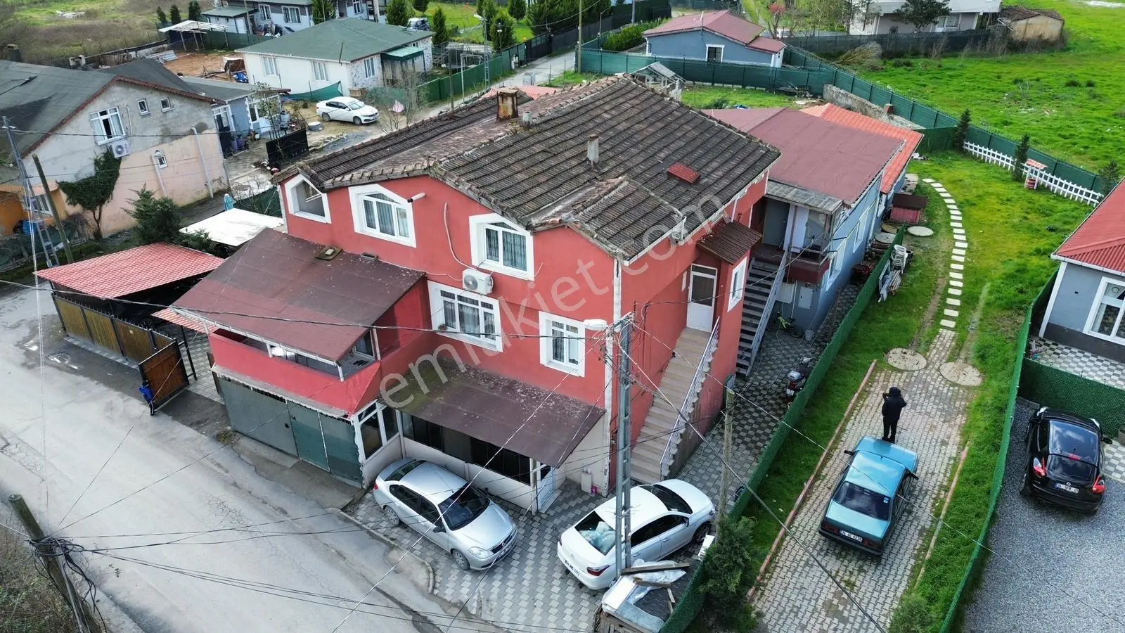Çekmeköy Koçullu Satılık Müstakil Bahçeli Ev Arsa