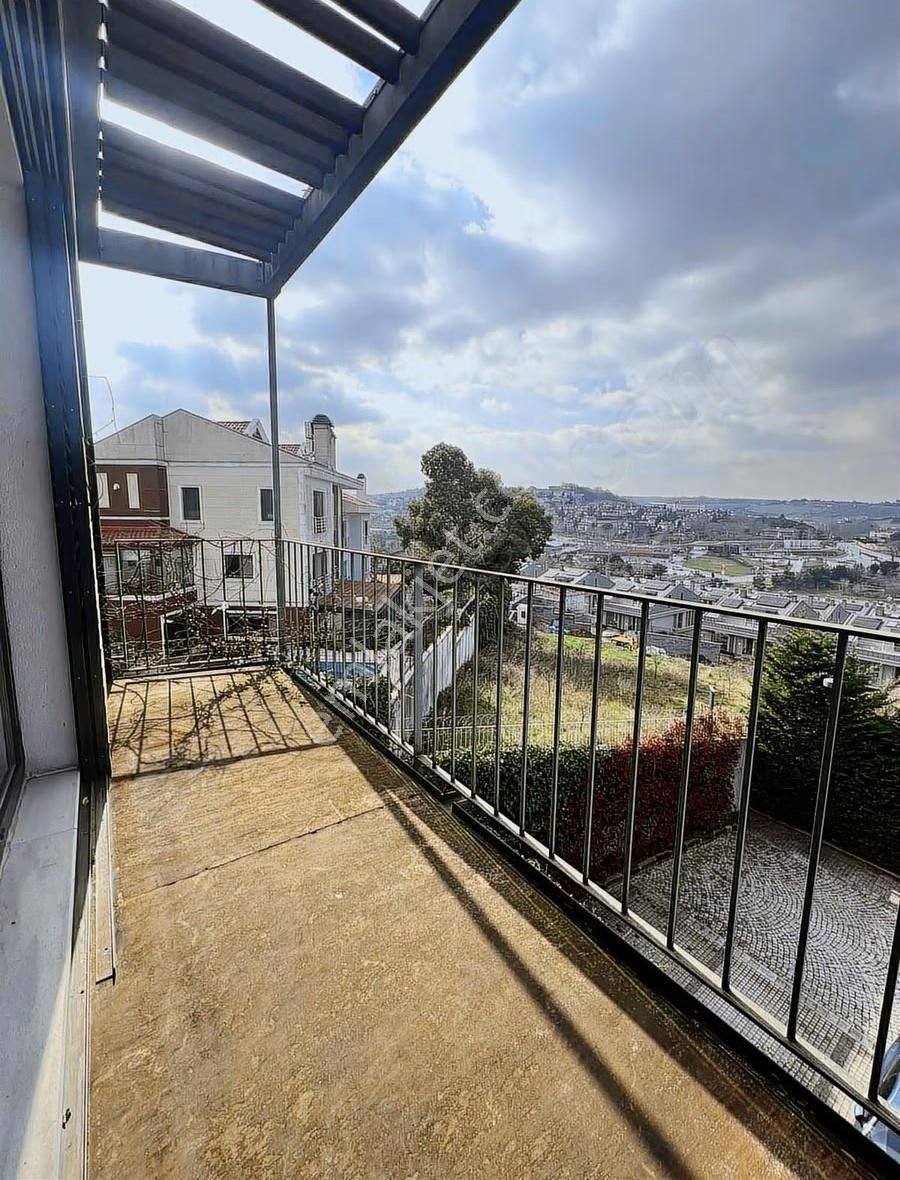 Zekeriyaköyde Kent Optimum Sitesinde 2.5+1 Kiralık Dubleks Daire - Görsel 14