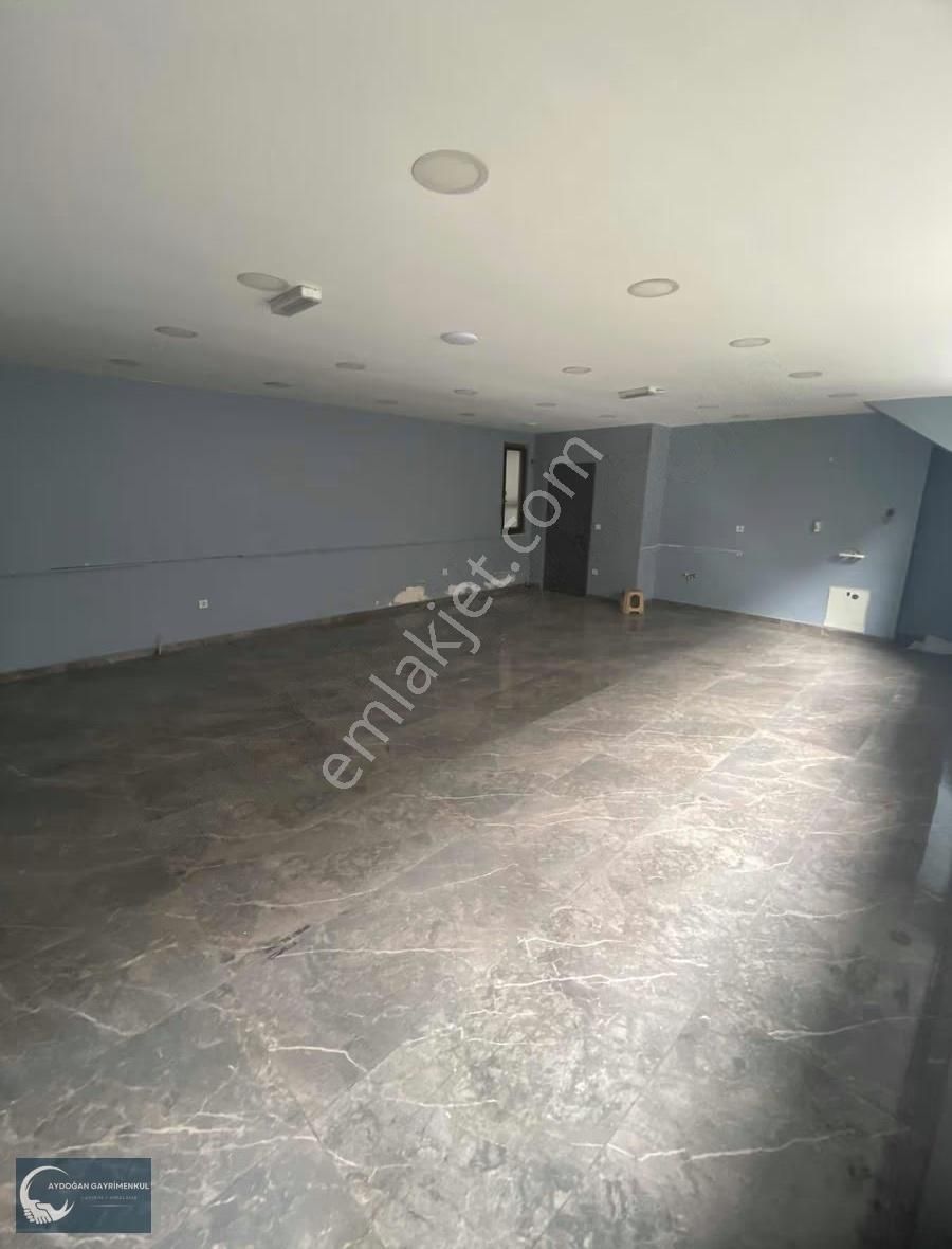 Yeni Binada 50 M2 Giriş Mağaza - Görsel 3