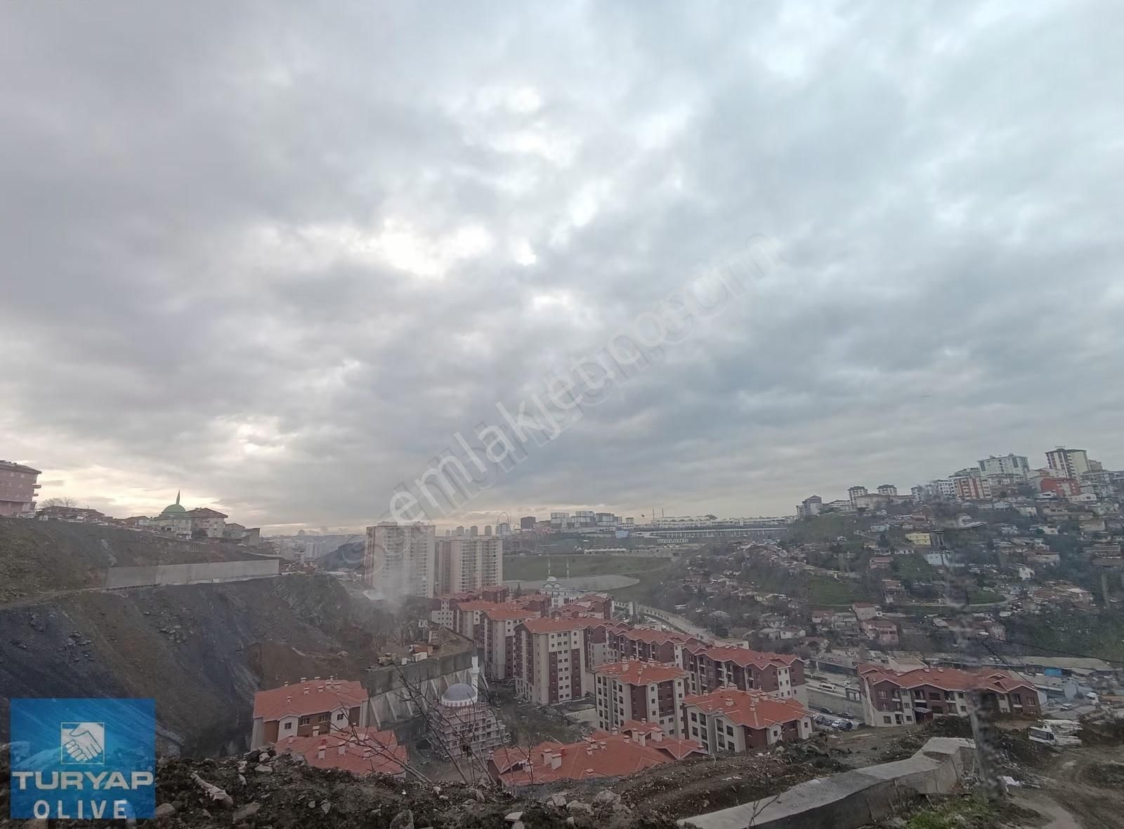 Eyüpsultan'da Satılık 2+1 Daire Sitede Kapalı Otoparklı