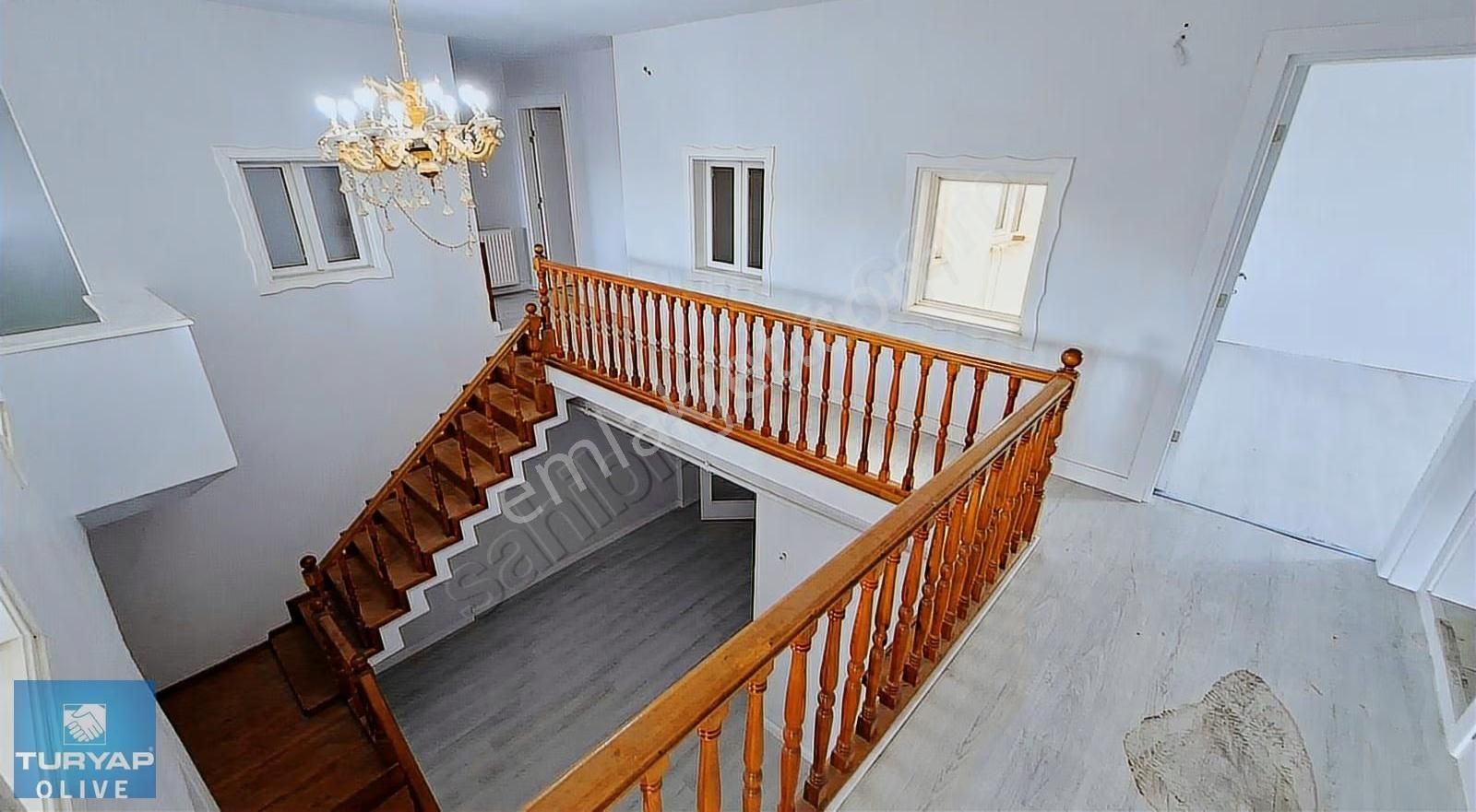 Rami Cuma Mah. 4+2 Haliç Manzaralı Dubleks Daire - Görsel 28