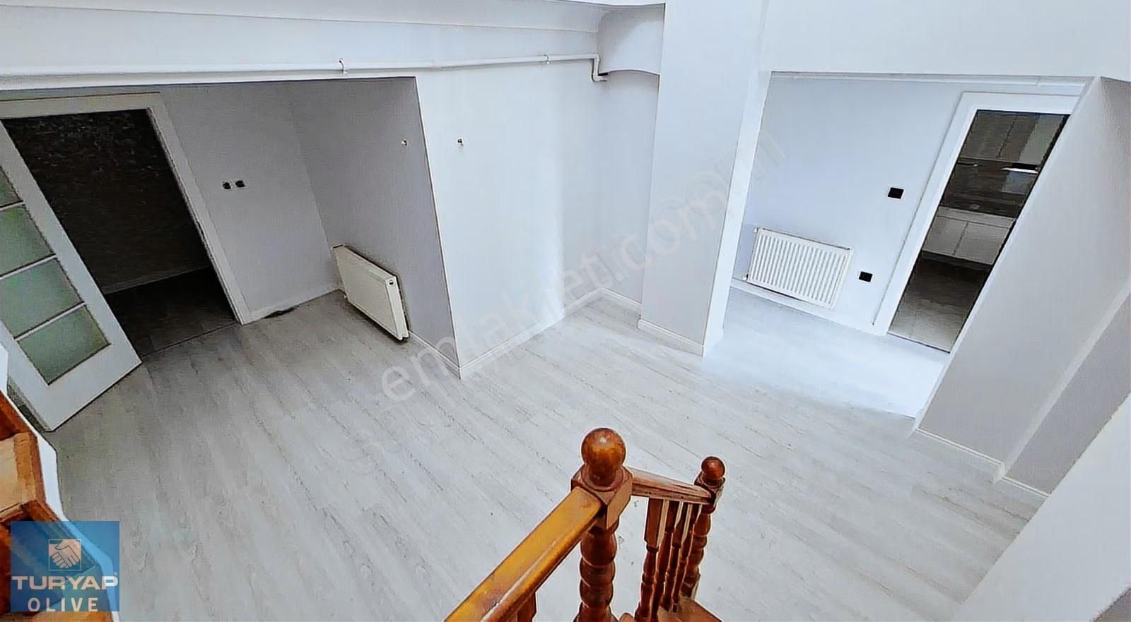 Rami Cuma Mah. 4+2 Haliç Manzaralı Dubleks Daire - Görsel 15