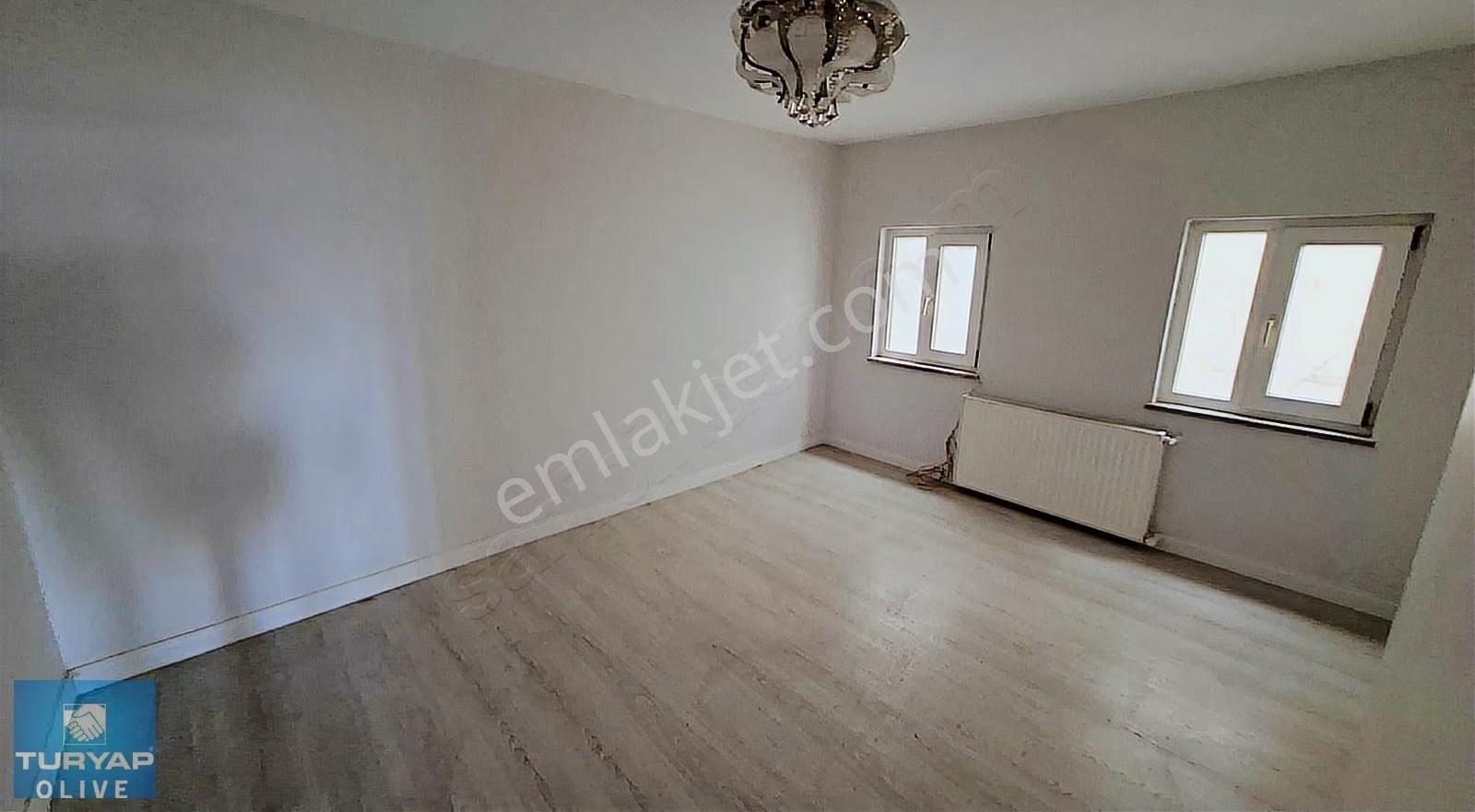 Rami Cuma Mah. 4+2 Haliç Manzaralı Dubleks Daire - Görsel 16