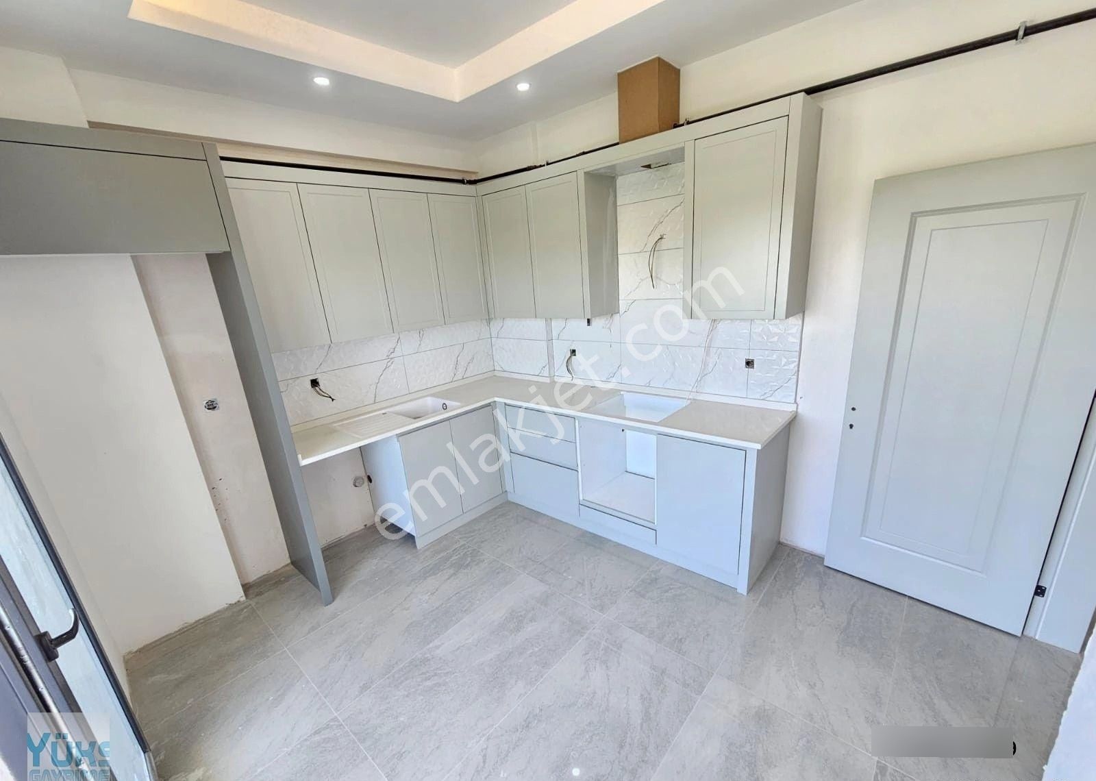 Denizli Şemikler De Giyinme Odalı Ebeveyn Banyolu Lüks Daireler - Görsel 26