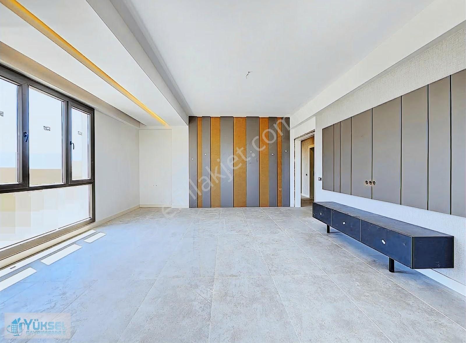 Yüksel'den Önü Açık E.banyolu Giyinme Odalı Lüks Daireler