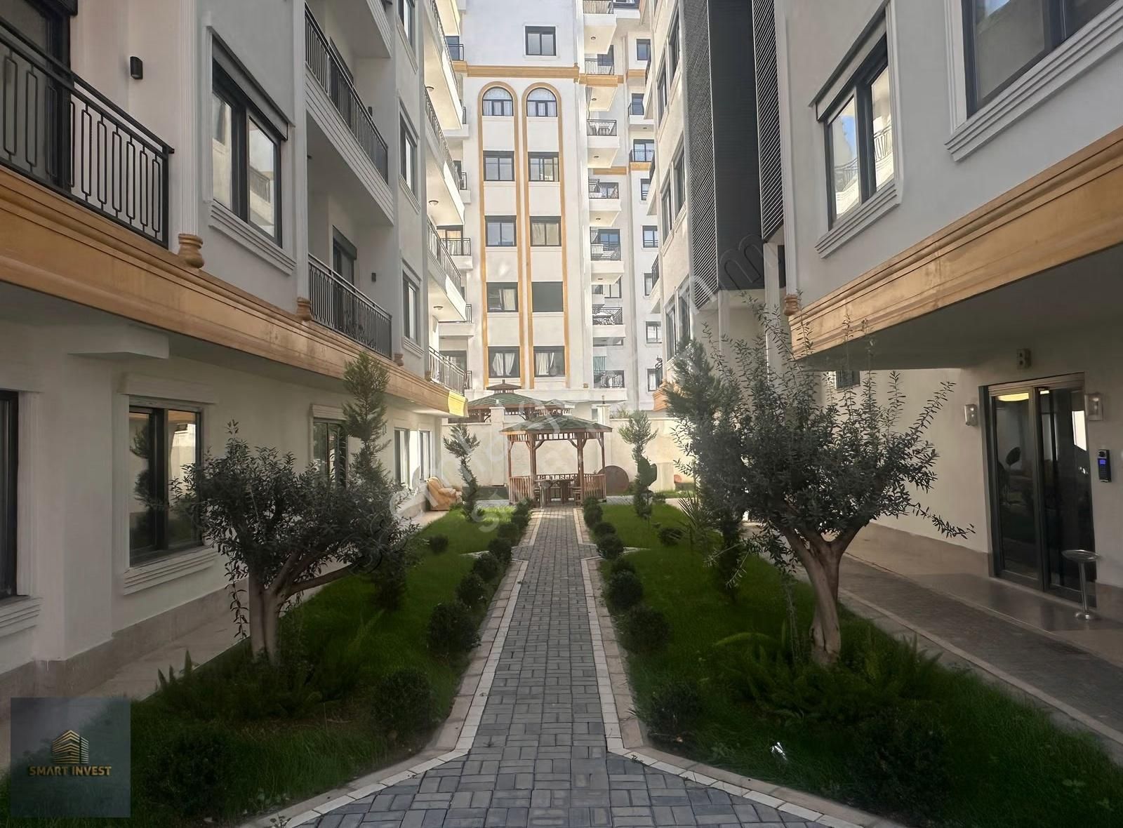 Alanya Güllerpınarı Mahallesinde Satılık 2+1 Site İçerisi Daire