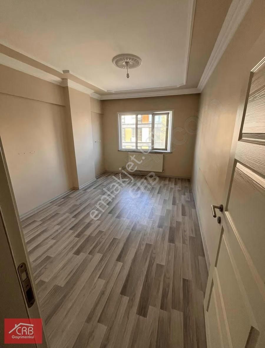 Çerkezköy Çarşıda 3+1 Kiralık - Görsel 10