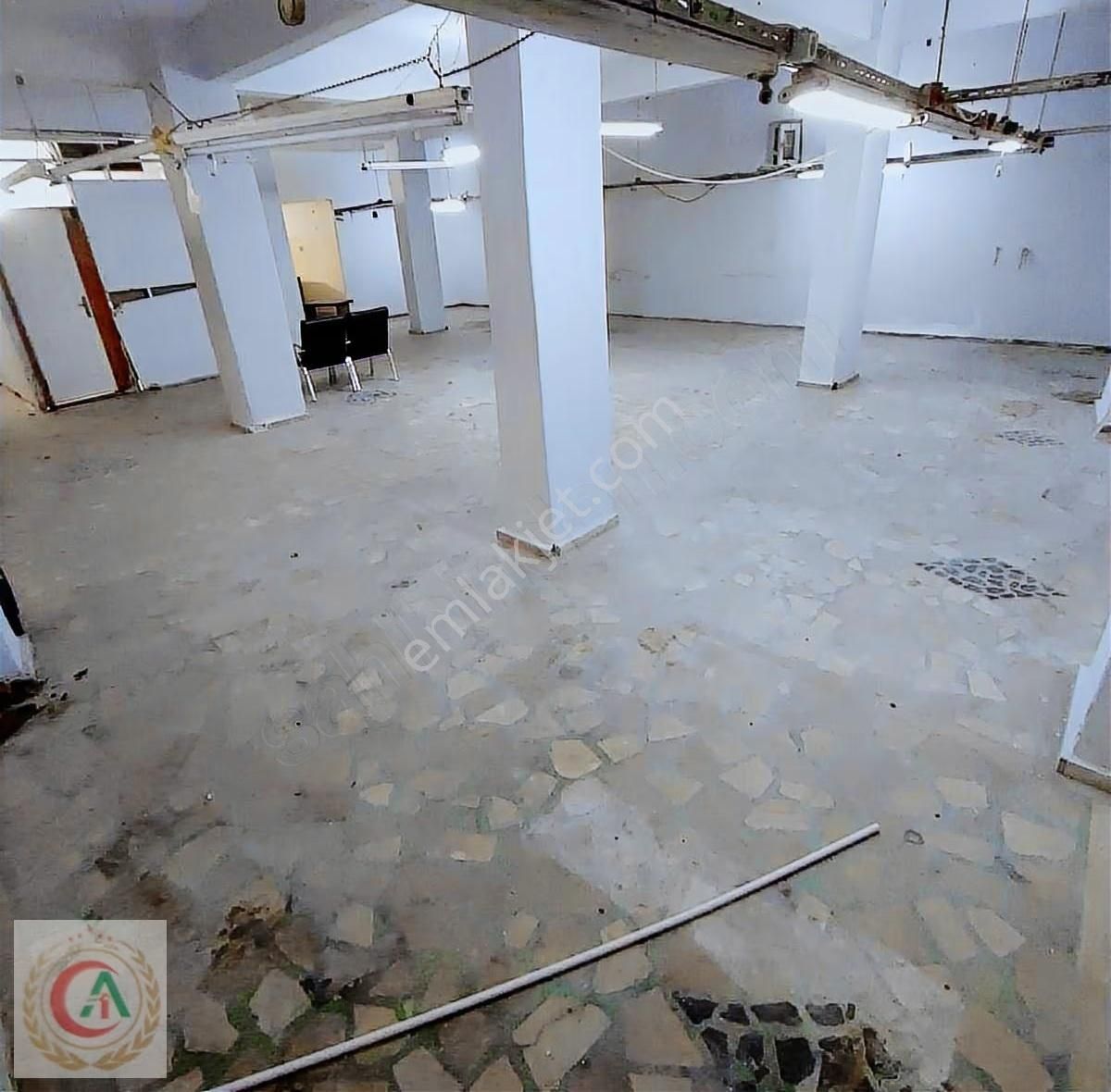 Akdoğan İnş Yunusemrede Kiralık Bodrum Dükkan 140m2 Herişe Uygun - Görsel 7