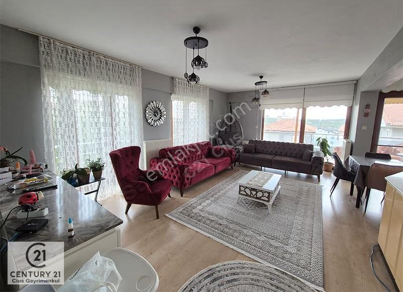 C21 Cius; Umurbey'de 300m2 Bahçeli 5+1 Müstakil Tripleks Villa - Görsel 9