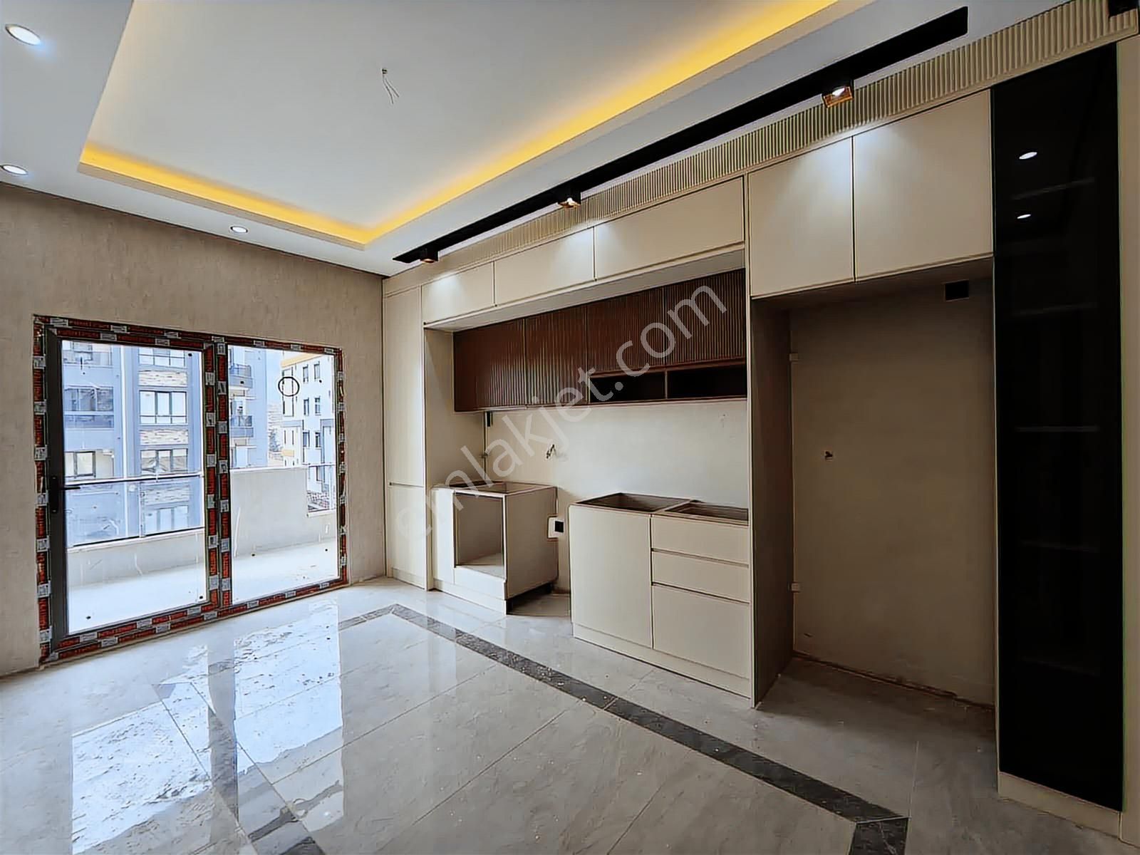 Ulaş Emlaktan Osmanlı Past Yanı 2+1 Lüks Sıfır Daire - Görsel 2