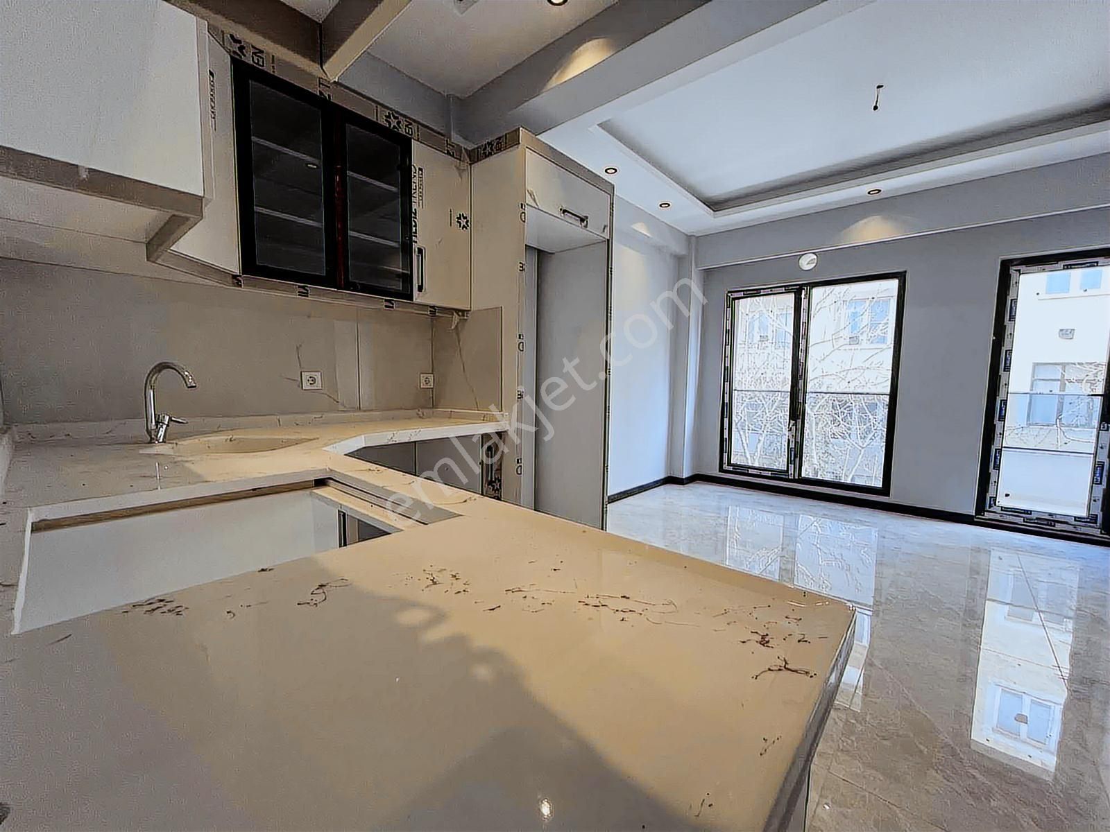 Mir'den H.basri Çantay Mh.'de Krediye Uygun Sıfır 2+1 Daire