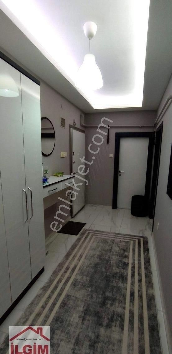 Kızılay Kolej Yakını 3+1 Eşyalı Çok Temiz Asansörlü Açık Otoparklı Kiralık Konut - Görsel 3