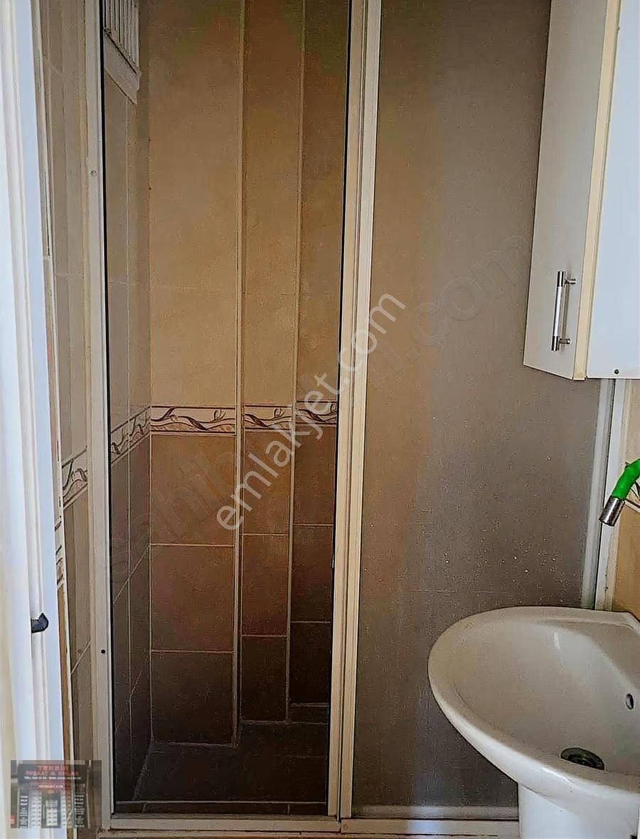 Bayrampaşa Murat Mahallesinde Satılık 2+1 Daire