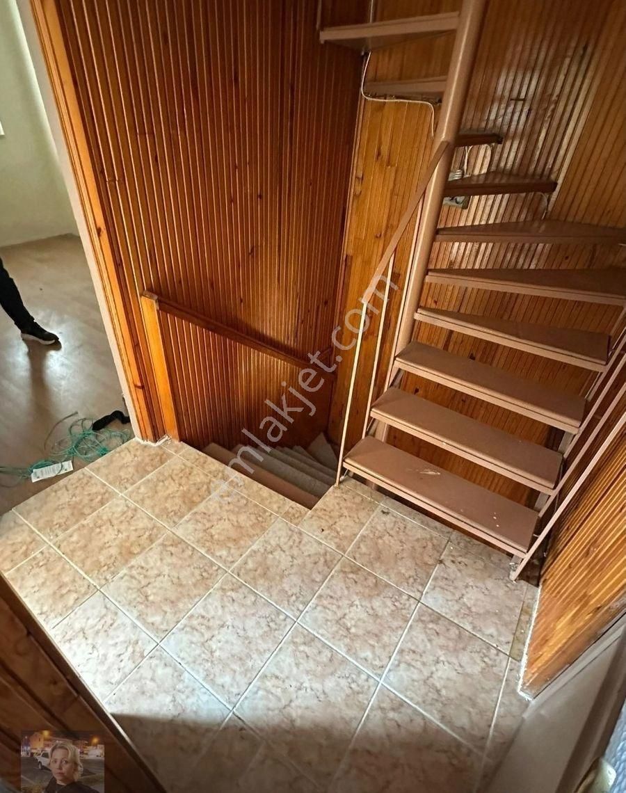 Büşra Gayrimenkulden Cumhuriyet Mah Kiralık Yazlık 3 Katlı 4+1 Doğalgazlı Kombili Bahçeli - Görsel 25