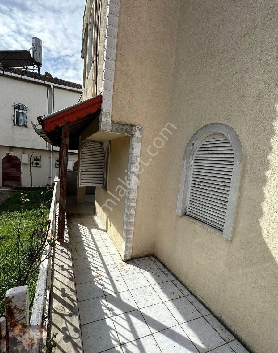 Büşra Gayrimenkulden Cumhuriyet Mah Kiralık Yazlık 3 Katlı 4+1 Doğalgazlı Kombili Bahçeli - Görsel 16