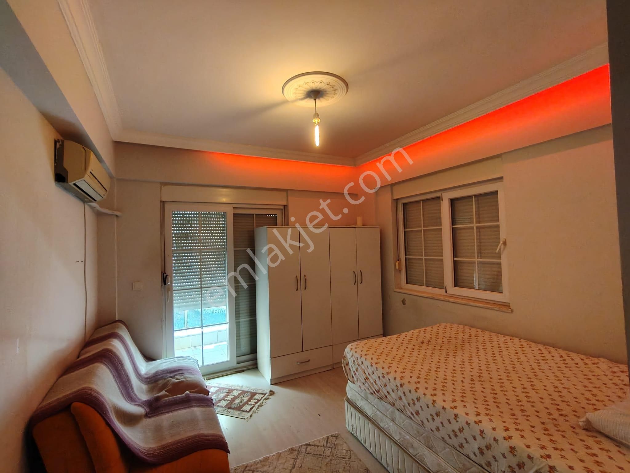 Emsalleriden Uygun Satılık Havuzlu Daire - Görsel 24