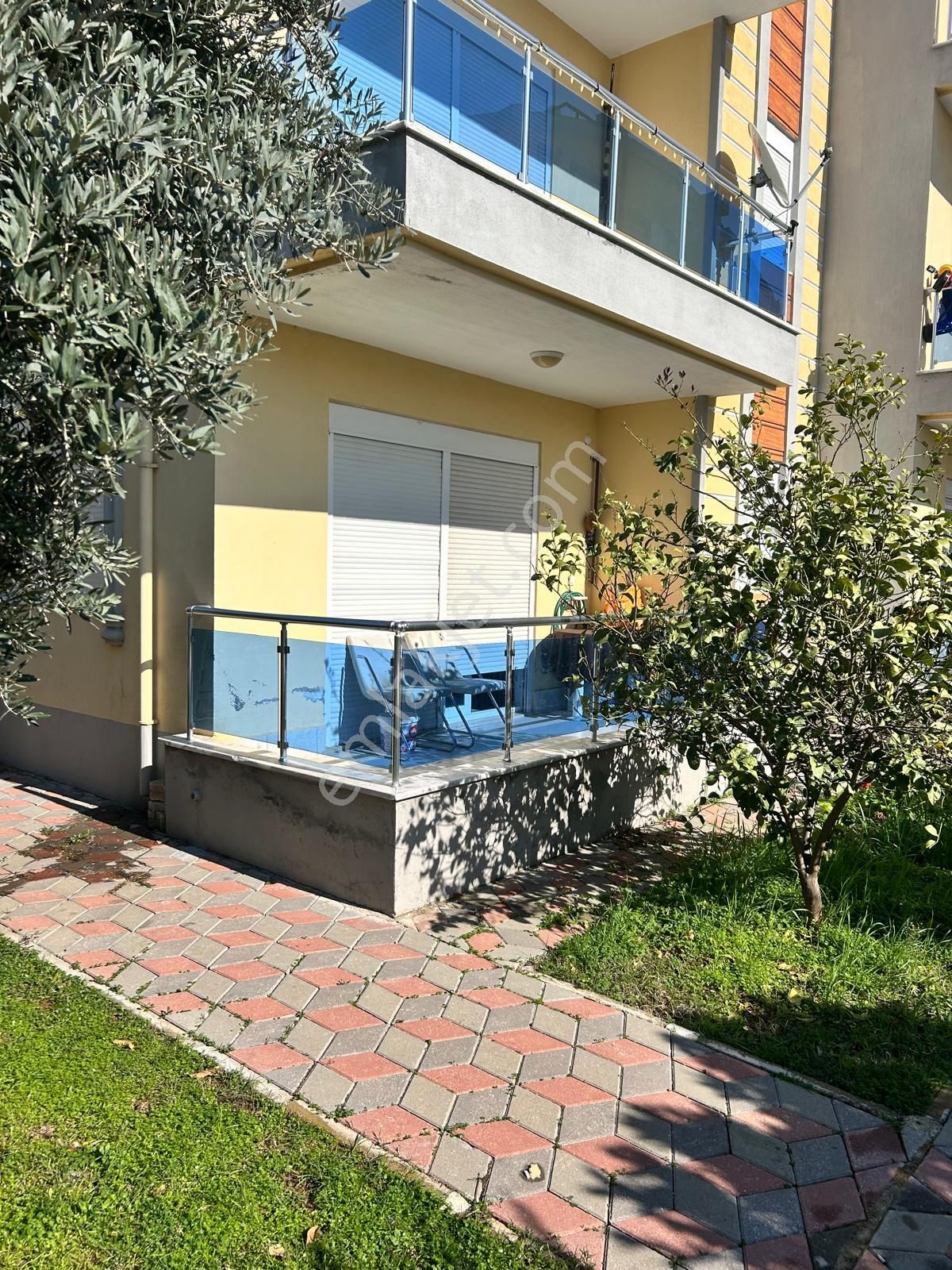 Emsalleriden Uygun Satılık Havuzlu Daire - Görsel 14