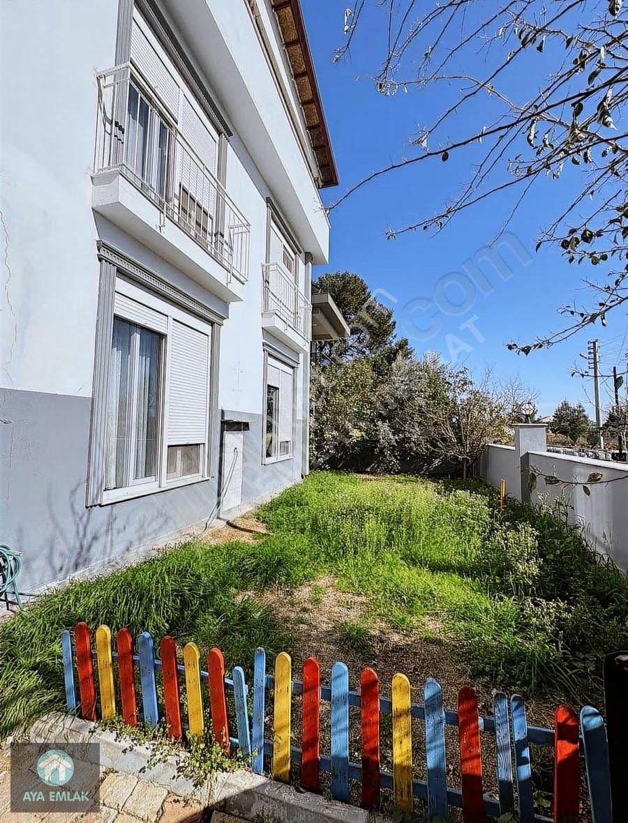 Düzlerçamı Mahallesinde Satılık İkiz Villa