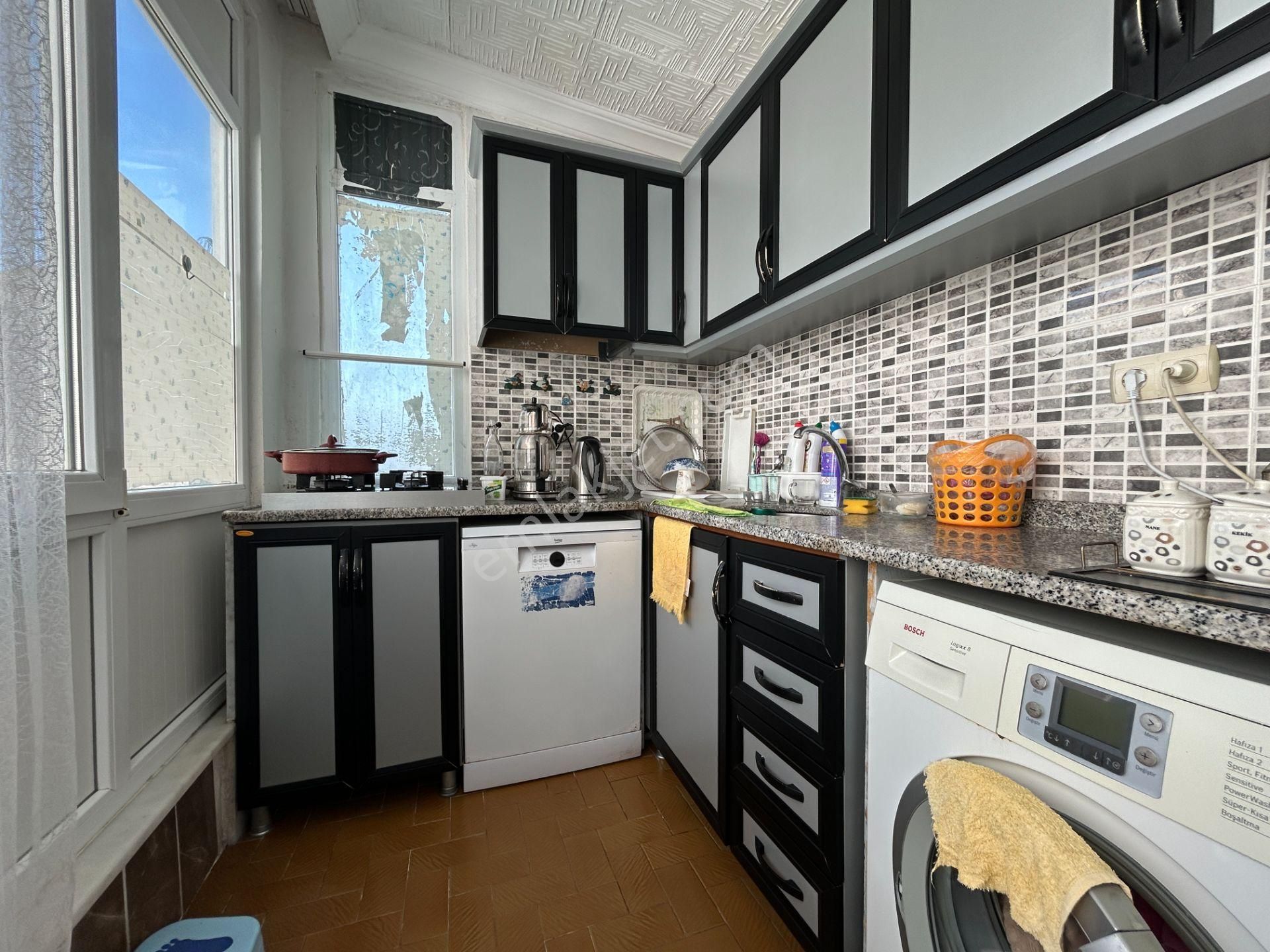 Alanya Konaklıda Denize Sıfır Sitede Satılık Manzaralı 2+1 Daire - Görsel 3
