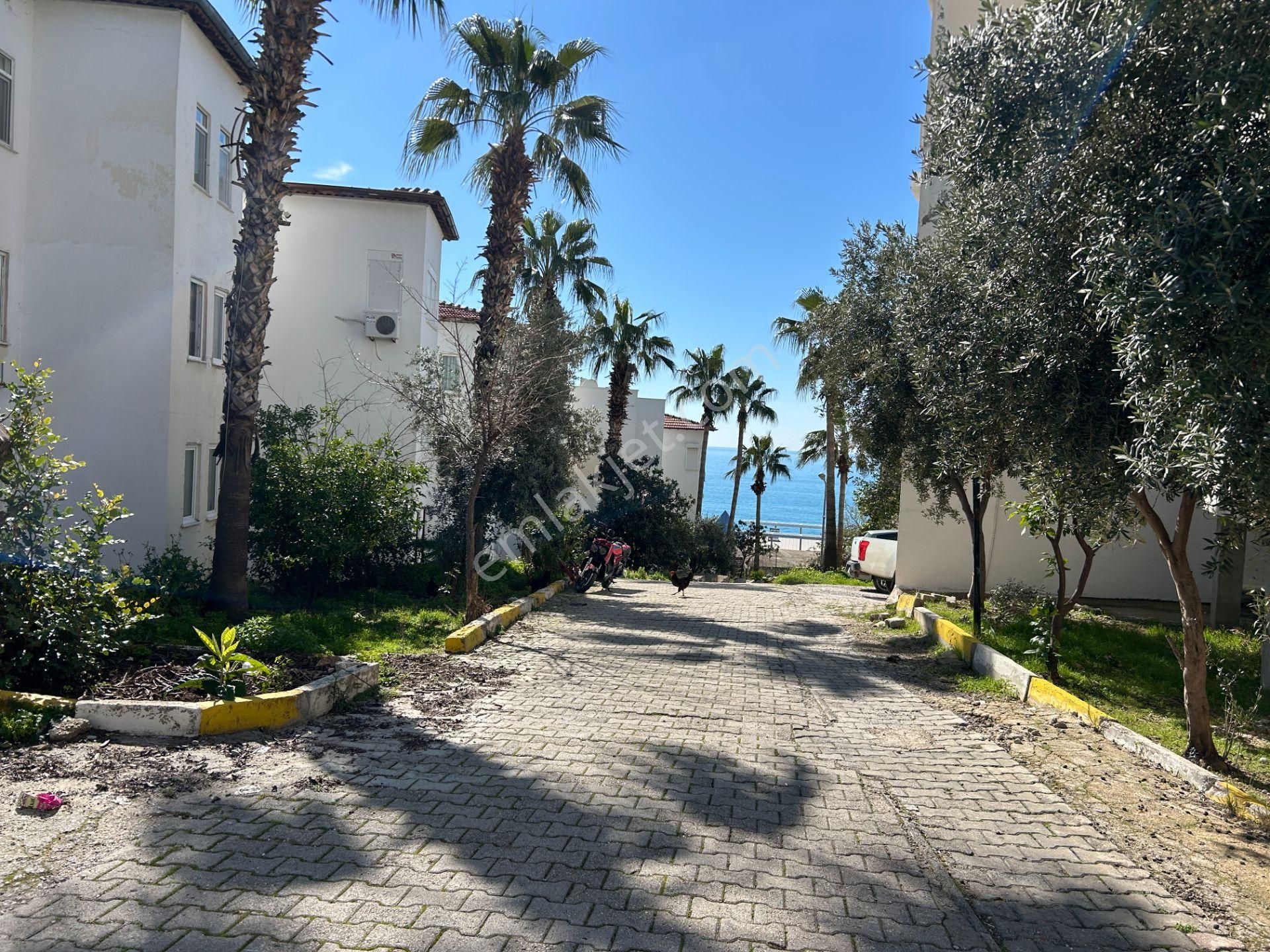 Alanya Konaklıda Denize Sıfır Sitede Satılık Manzaralı 2+1 Daire - Görsel 23