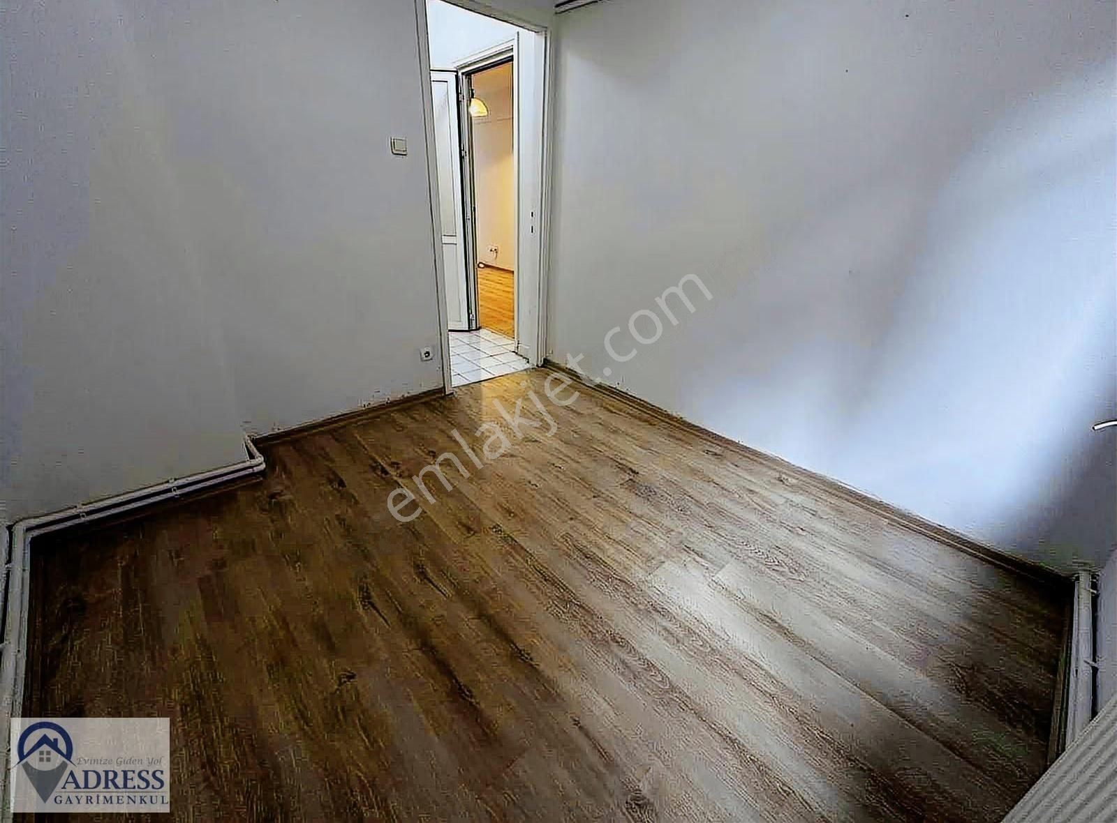 Acıbadem De Merkezi Lokasyonda Ulaşım Sorunu Olmayan 1+1 Kiralık - Görsel 7