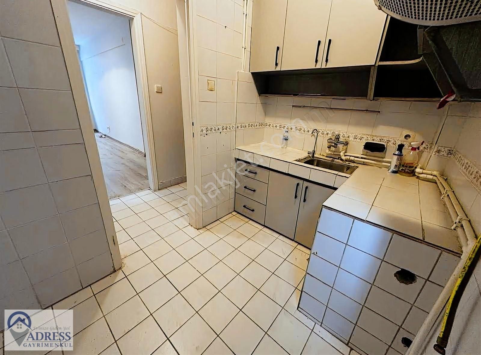 Acıbadem De Merkezi Lokasyonda Ulaşım Sorunu Olmayan 1+1 Kiralık - Görsel 28