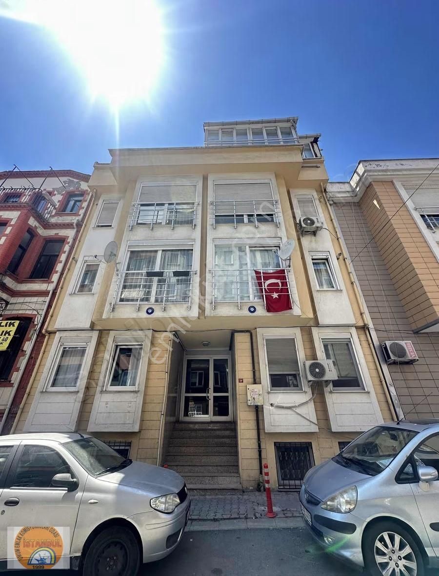 Bakırköy Merkezde Sahile Yakın Eşyalı Yeni Binada Kiralık 1+1 - Görsel 13