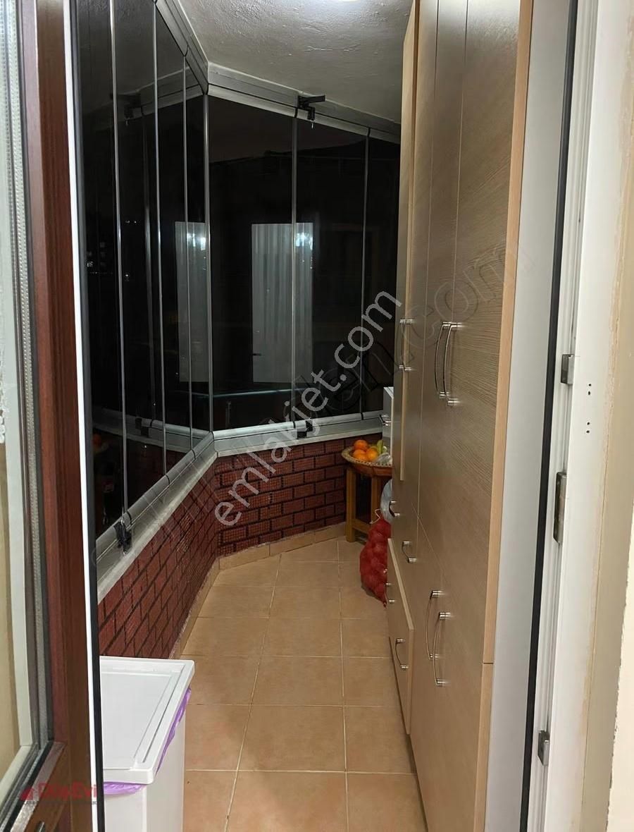 Bahçelievler Cumhuriyet Mah. 3+3 Kredili Ferah Bakımlı Dubleks - Görsel 4