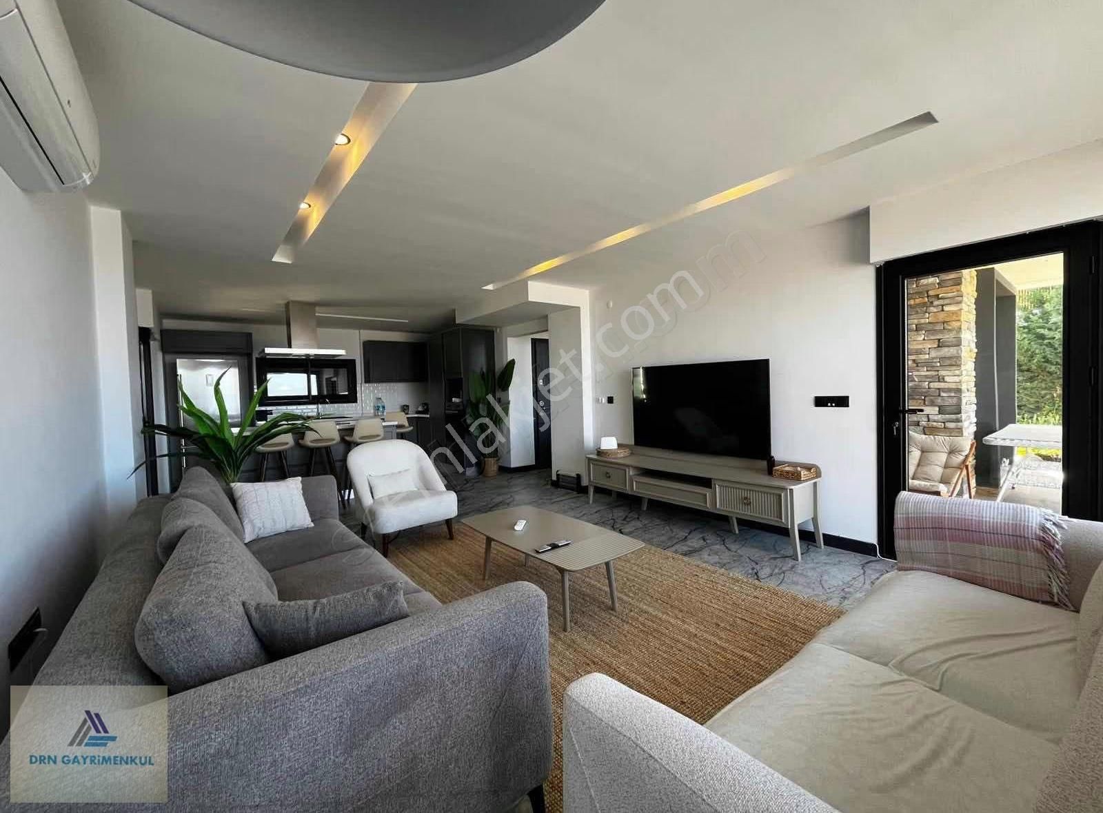 Kuşadası Karaova'da Deniz Manzaralı Boş Satılık 4+1 Villa - Görsel 18