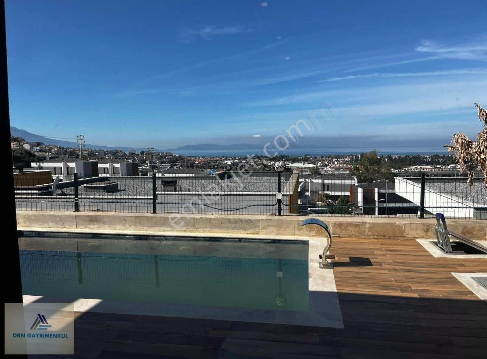 Kuşadası Karaova'da Deniz Manzaralı Boş Satılık 4+1 Villa - Görsel 32