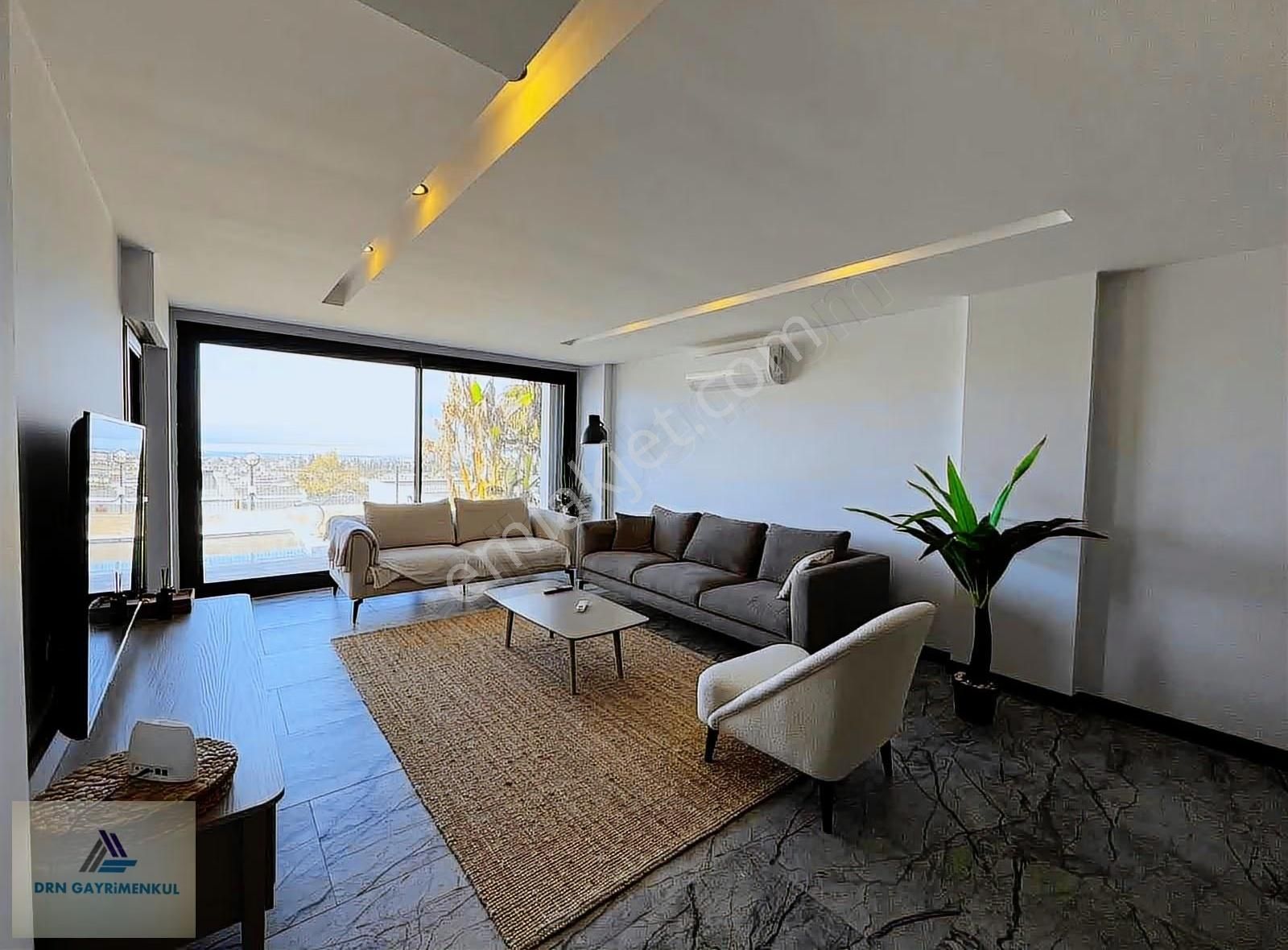 Kuşadası Karaova'da Deniz Manzaralı Boş Satılık 4+1 Villa - Görsel 30