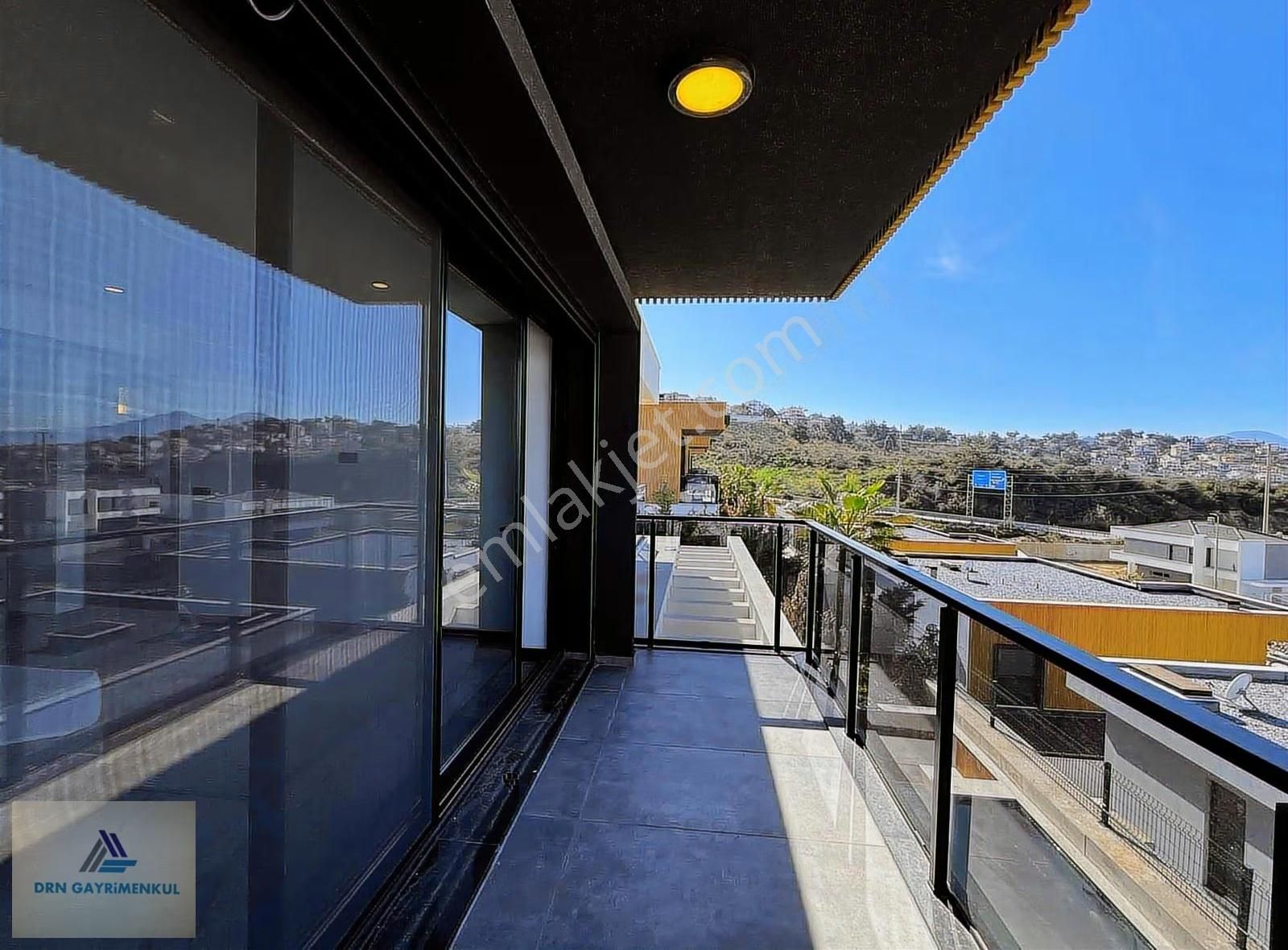 Kuşadası Karaova'da Deniz Manzaralı Boş Satılık 4+1 Villa - Görsel 20