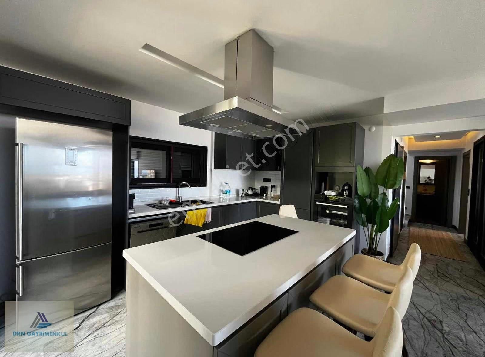 Kuşadası Karaova'da Deniz Manzaralı Boş Satılık 4+1 Villa - Görsel 25