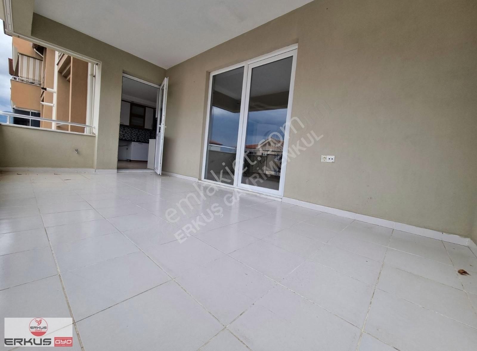 Erkuş Tan Selçukbeyde Mükemmel Konumda 4+1 Kiralık Daire - Görsel 18