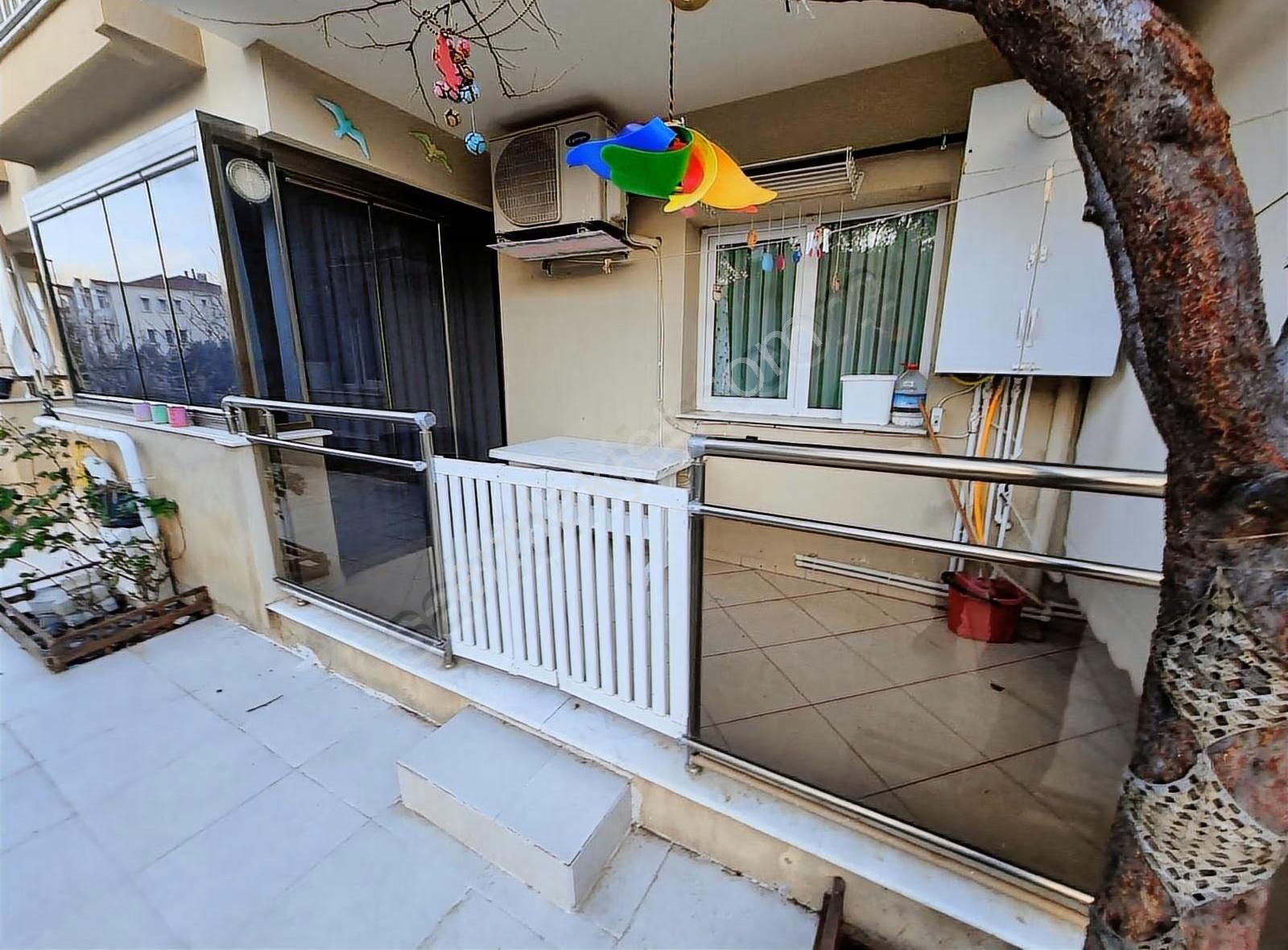 Yenifoça Narezen Mevkii Eşyalı Kiralık Daire - Görsel 12