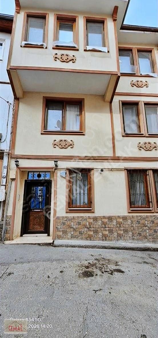 Cemal Emlak Muradiye Giriş Kat Masrafsız Bakımlı Bahçeli Ekonomi - Görsel 7