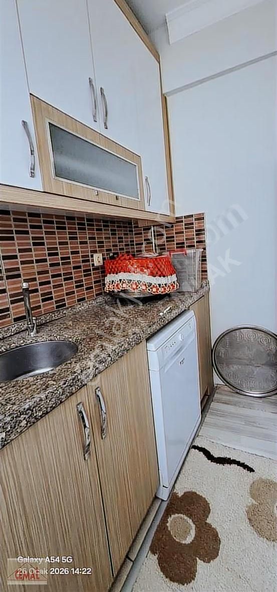 Cemal Emlak Muradiye Giriş Kat Masrafsız Bakımlı Bahçeli Ekonomi - Görsel 12