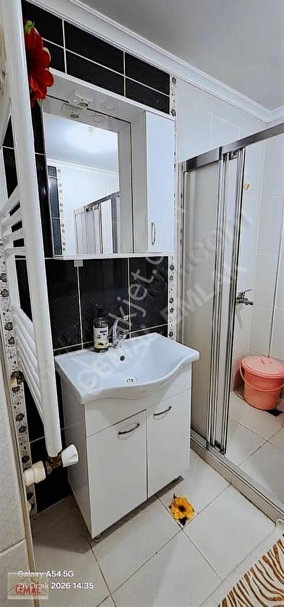 Cemal Emlak Muradiye Giriş Kat Masrafsız Bakımlı Bahçeli Ekonomi - Görsel 23