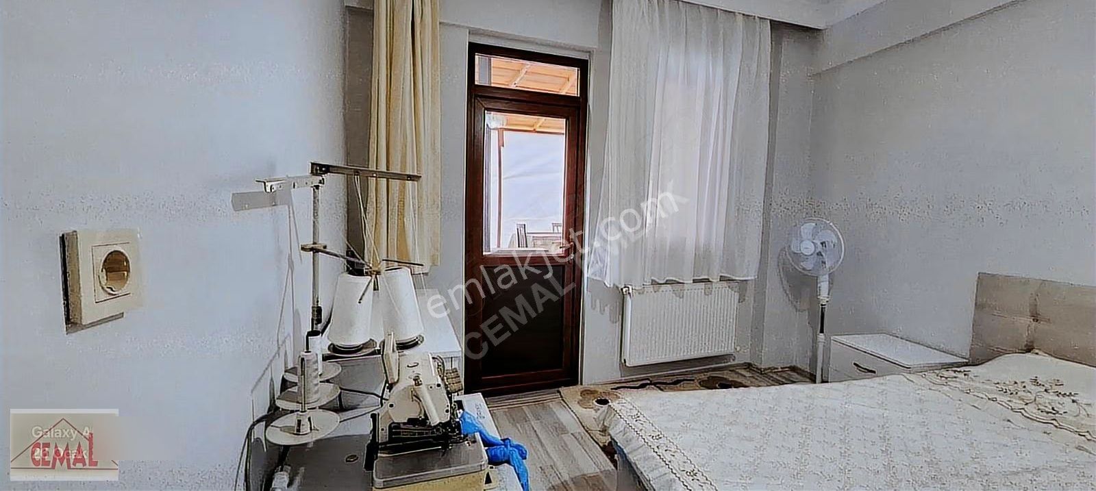 Cemal Emlak Muradiye Giriş Kat Masrafsız Bakımlı Bahçeli Ekonomi - Görsel 10